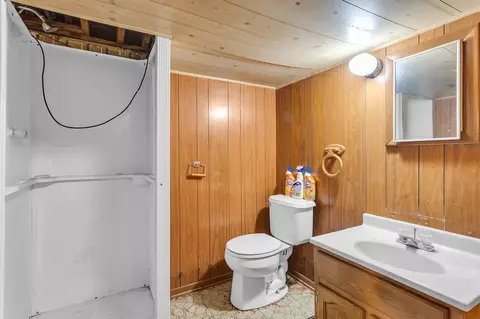Bath - 1207 W Morrell, Jackson, MI 49203 photo 2 of 2