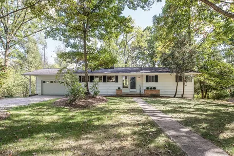 1535 Stonehaven, Ann Arbor, MI 48104