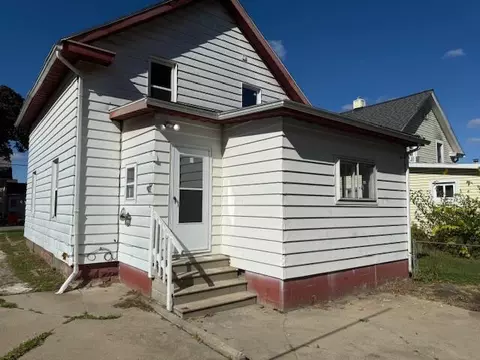 Exterior - 827 Wells, Jackson, MI 49202 photo 2 of 2