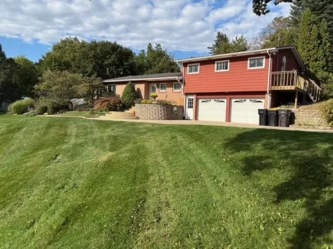 925 Parsons, Grandville, MI 49418