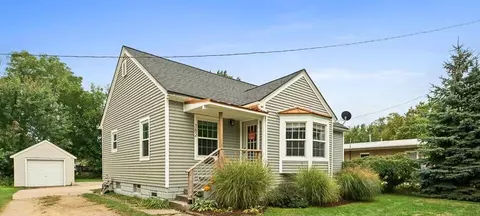 382 W Randall, Coopersville, MI 49404