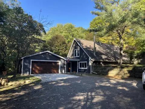 4554 S 4th St, Kalamazoo, MI 49009