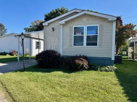 1153 W Glenlord #22, Saint Joseph, MI 49085