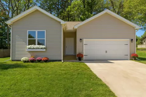 433 Carpenter, Grand Rapids, MI 49504