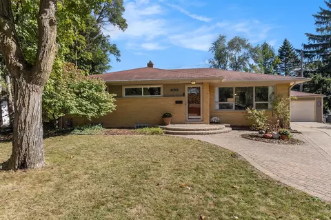 1439 Glastonbury, Ann Arbor, MI 48103