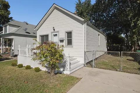 23730 Brest, Taylor, MI 48180 photo 4