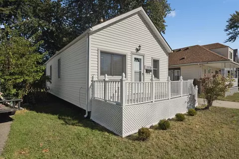 23730 Brest, Taylor, MI 48180 photo 2