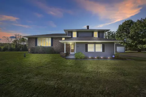 7165 Clinton, Jackson, MI 49201