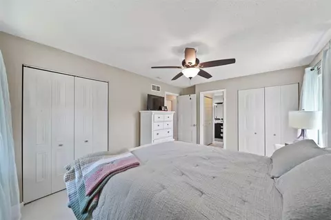 Bedroom - 7165 Clinton, Jackson, MI 49201 photo 5 of 5