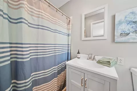 Bath - 7165 Clinton, Jackson, MI 49201 photo 1 of 2