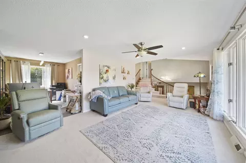 Living - 7165 Clinton, Jackson, MI 49201 photo 2 of 4