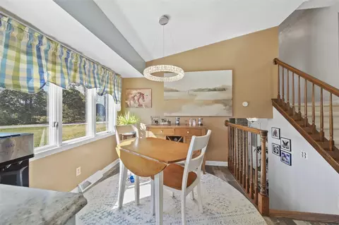 Dining - 7165 Clinton, Jackson, MI 49201 photo 1 of 1