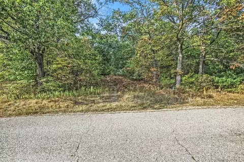 V/l Alpine, Spring Lake, MI 49456 photo 4
