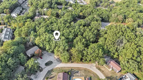 V/l Alpine, Spring Lake, MI 49456 photo 2