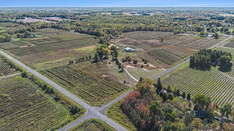 Cr 376, Covert, MI 49043 photo 5