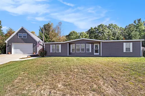 1282 S Locust, White Cloud, MI 49349