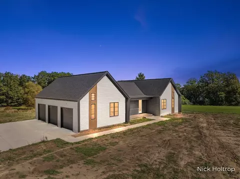 6121 Barry, Hudsonville, MI 49426