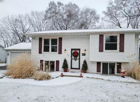 623 Glenview, Plainwell, MI 49080
