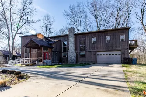 15445 Lakeshore, Lakeside, MI 49116