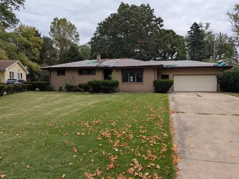 1913 E Ogden, Benton Harbor, MI 49022