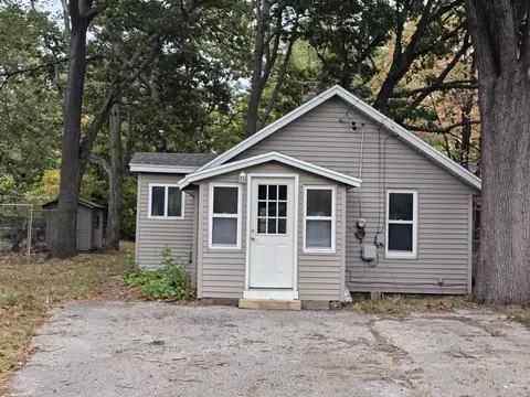2748 Valk, Norton Shores, MI 49444