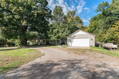 Exterior - 238 N Maple, Freeport, MI 49325 photo 3 of 8