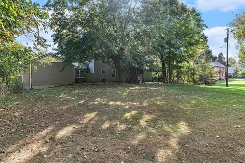 Exterior - 238 N Maple, Freeport, MI 49325 photo 6 of 8