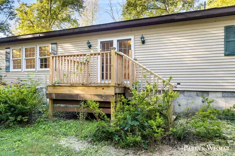 4433 Sylvan Lk, Newaygo, MI 49337 photo 3