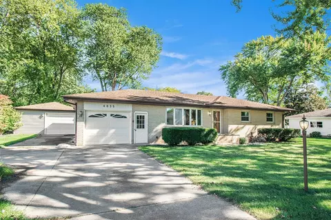 4035 Laukus, Saint Joseph, MI 49085