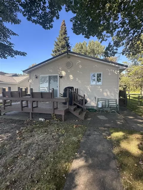 773 Long Pt, Houghton Lake, MI 48629