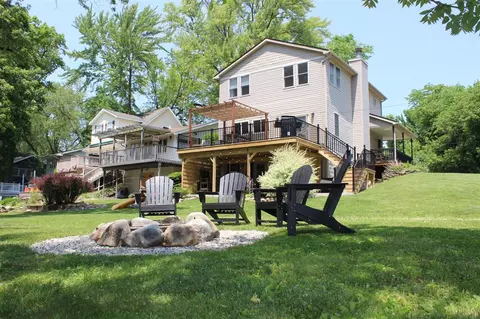 9435 Mcgregor, Pinckney, MI 48169