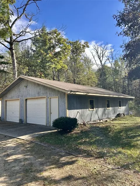 1516 E Rustic, White Cloud, MI 49349 photo 27