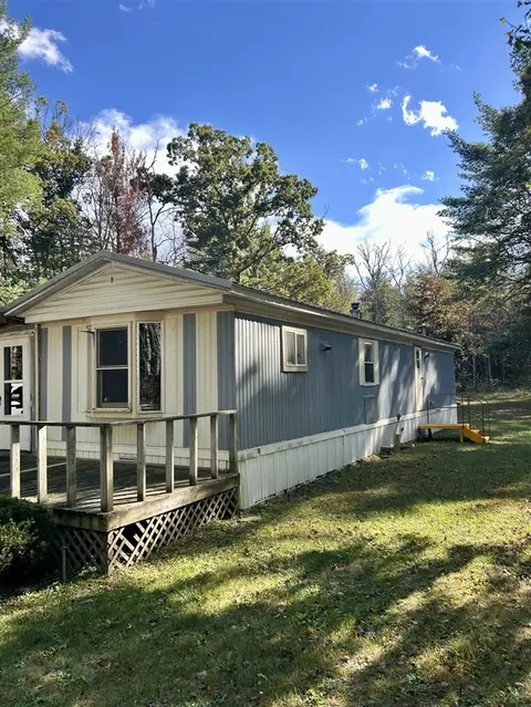 1516 E Rustic, White Cloud, MI 49349 photo 5