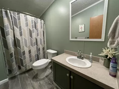 Bath - 9850 Springport, Parma, MI 49269 photo 3 of 3