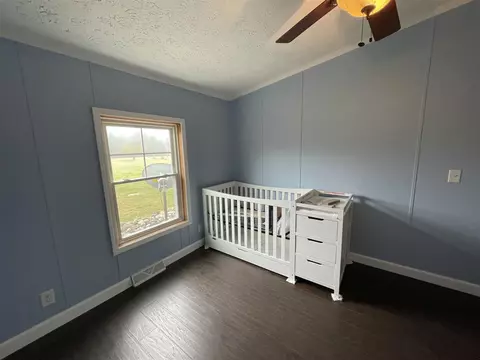 Bedroom - 9850 Springport, Parma, MI 49269 photo 4 of 4