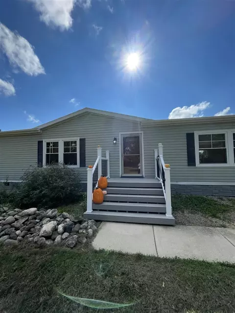 Exterior - 9850 Springport, Parma, MI 49269 photo 2 of 11