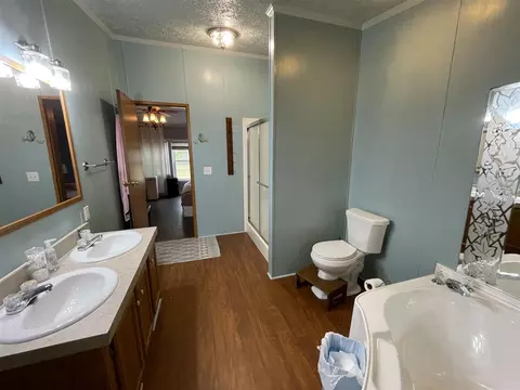 Bath - 9850 Springport, Parma, MI 49269 photo 2 of 3