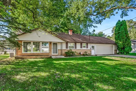 2801 Daventry, Portage, MI 49024