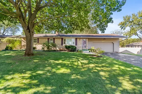 1950 Catalina, Jackson, MI 49201