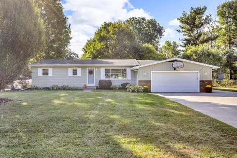 3033 John Glenn, Jackson, MI 49201