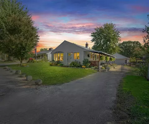 207 Oregon, Ypsilanti, MI 48198