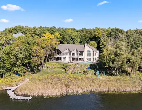 1735 Heron Rdg, Bloomfield Hills, MI 48302