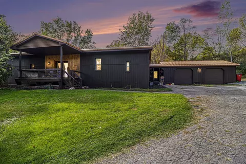 11291 S Warner, Grant, MI 49327