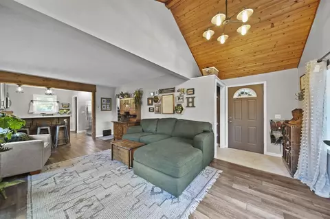 3815 Seymour, Jackson, MI 49201 photo 6