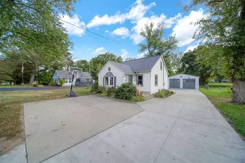 3815 Seymour, Jackson, MI 49201