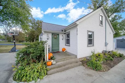 3815 Seymour, Jackson, MI 49201 photo 3