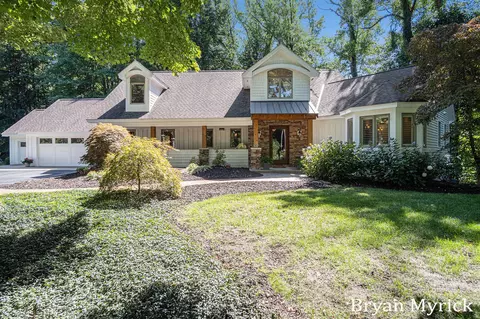 1400 W 32nd, Holland, MI 49423