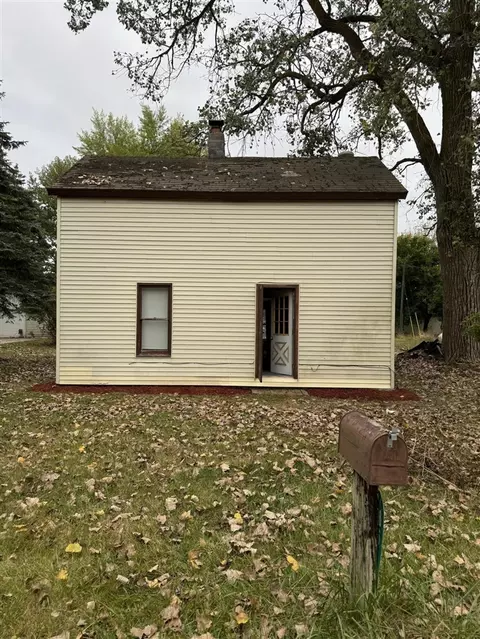 6596 Hillsinger, Elwell, MI 48832