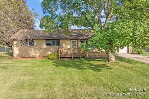 26131 M 40, Gobles, MI 49055