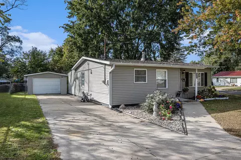 1131 Frisbie, Springfield, MI 49037